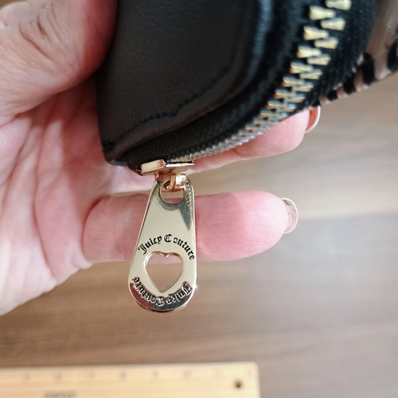 Juicy Couture Black Wallet with Gold Accent - Picture 5 of 5